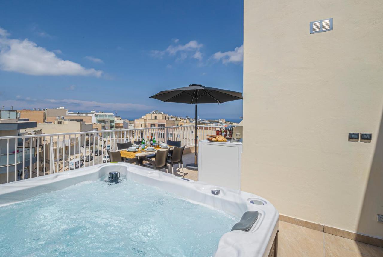 מליאהה Summer Breeze Penthouse With Private Hot Tub & Terrace With Panoramic Views, By Getawaysmalta מראה חיצוני תמונה