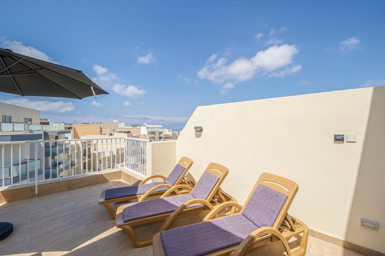 מליאהה Summer Breeze Penthouse With Private Hot Tub & Terrace With Panoramic Views, By Getawaysmalta מראה חיצוני תמונה