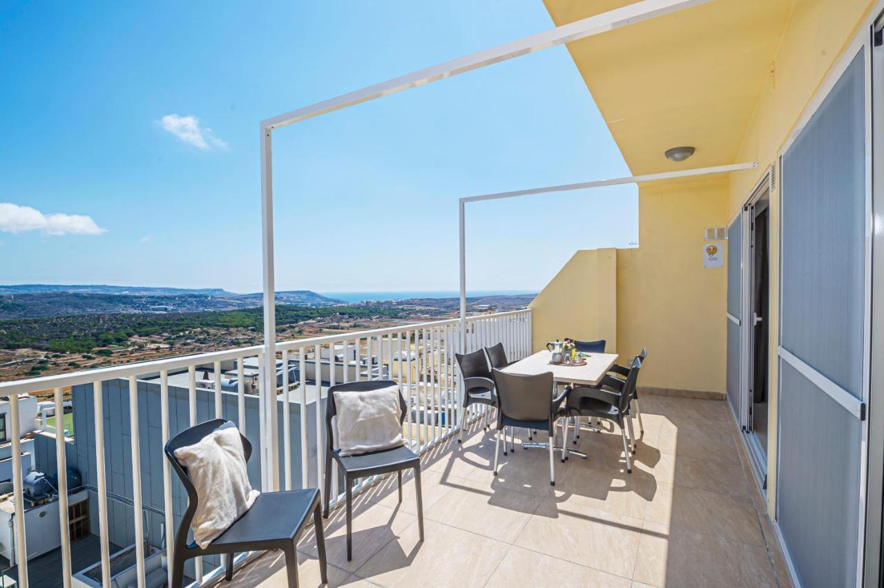 מליאהה Summer Breeze Penthouse With Private Hot Tub & Terrace With Panoramic Views, By Getawaysmalta מראה חיצוני תמונה